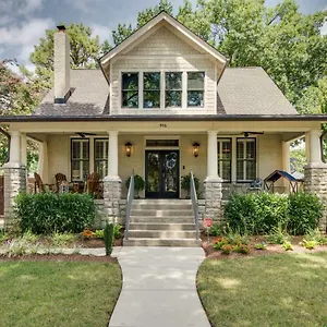 **** Bed & Breakfast Caroline House Historic United States
